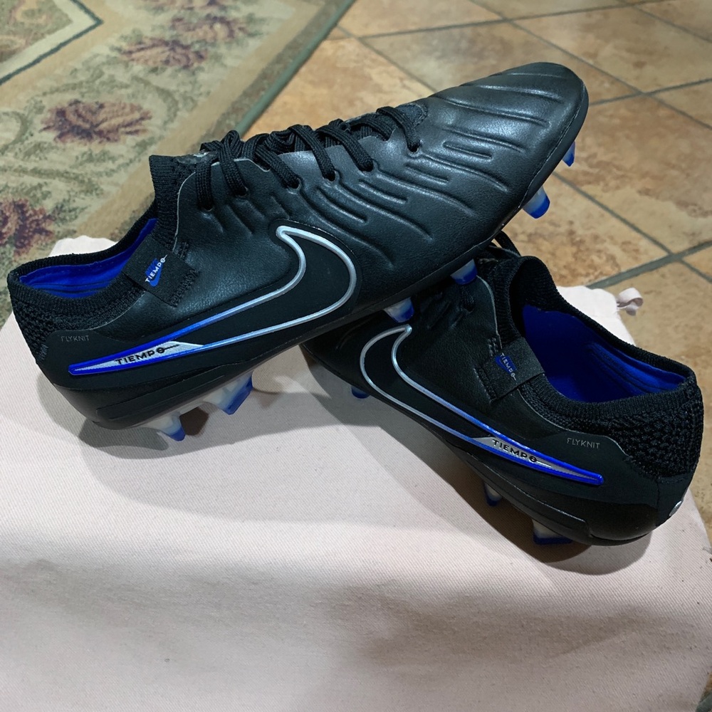 Nike Tiempo Legend 10 Elite FG Mens Soccer Cleat
